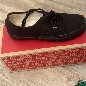 All black vans Sz 8 women’s 6.5 kids
